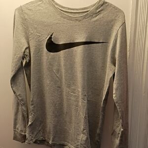 Nike Heather Gray Long Sleeve Tee